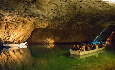 Сион – подземное озеро Ст. Леонард (кораблик) в Швейцарии