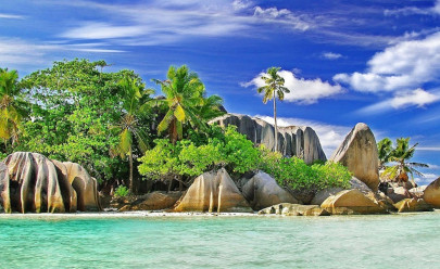 Сейшельские острова разрешается въезд туристам из любой страны мира (кроме ЮАР)