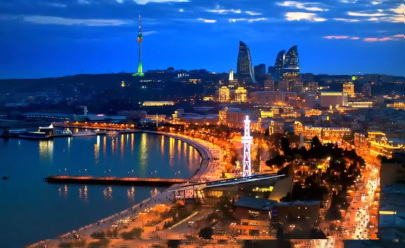 Пешеходная экскурсия по вечернему Баку в Азербайджане