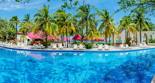 Oasis Palm Cancun