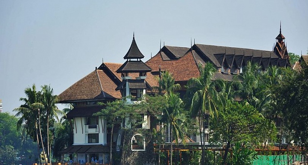 Kandawgyi Palace