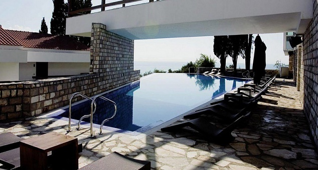 Avala Resort & Villas Hotel