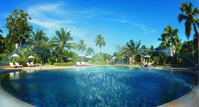 Le Meridien Khao Lak Beach & SPA Resort
