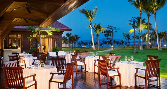 The St. Regis Sanya Yalong Bay Resort (Ялонг Бей)