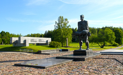 Мемориальный комплекс «Хатынь» в Беларуси