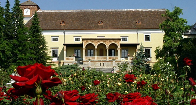 Schloss Weikersdorf Residenz and SPA
